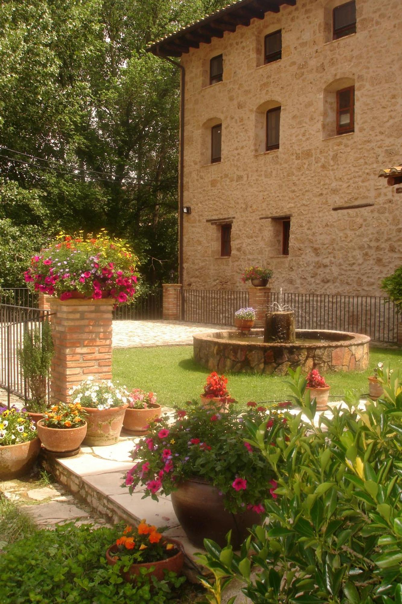 Hotel Font Del Pas Beceite Esterno foto