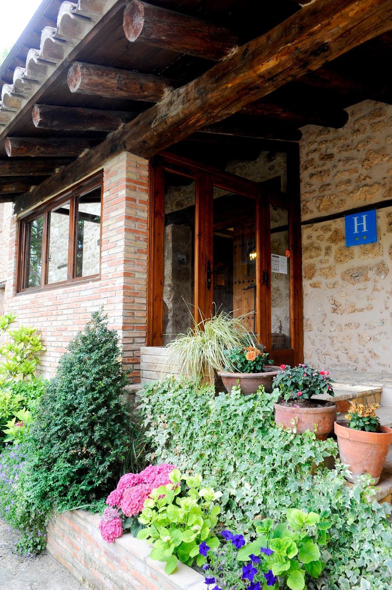 Hotel Font Del Pas Beceite Esterno foto